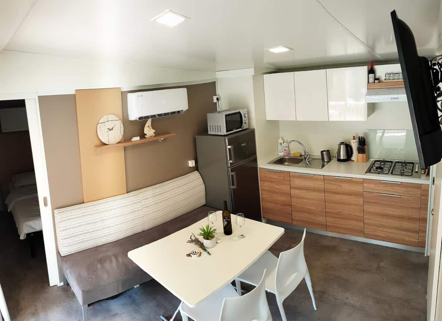 Adria Mobile Home – 15