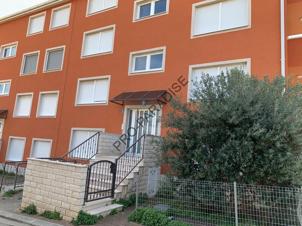 Attractive three-room apartment, 67.00 m2, Okrug Gornji – 26