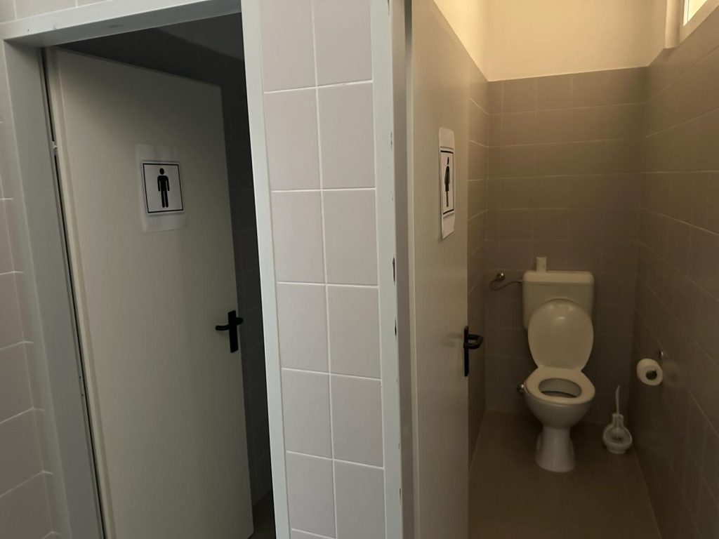 Atraktivan poslovni prostor: Donji Proložac,1940 m2 (iznajmljivanje) – 9