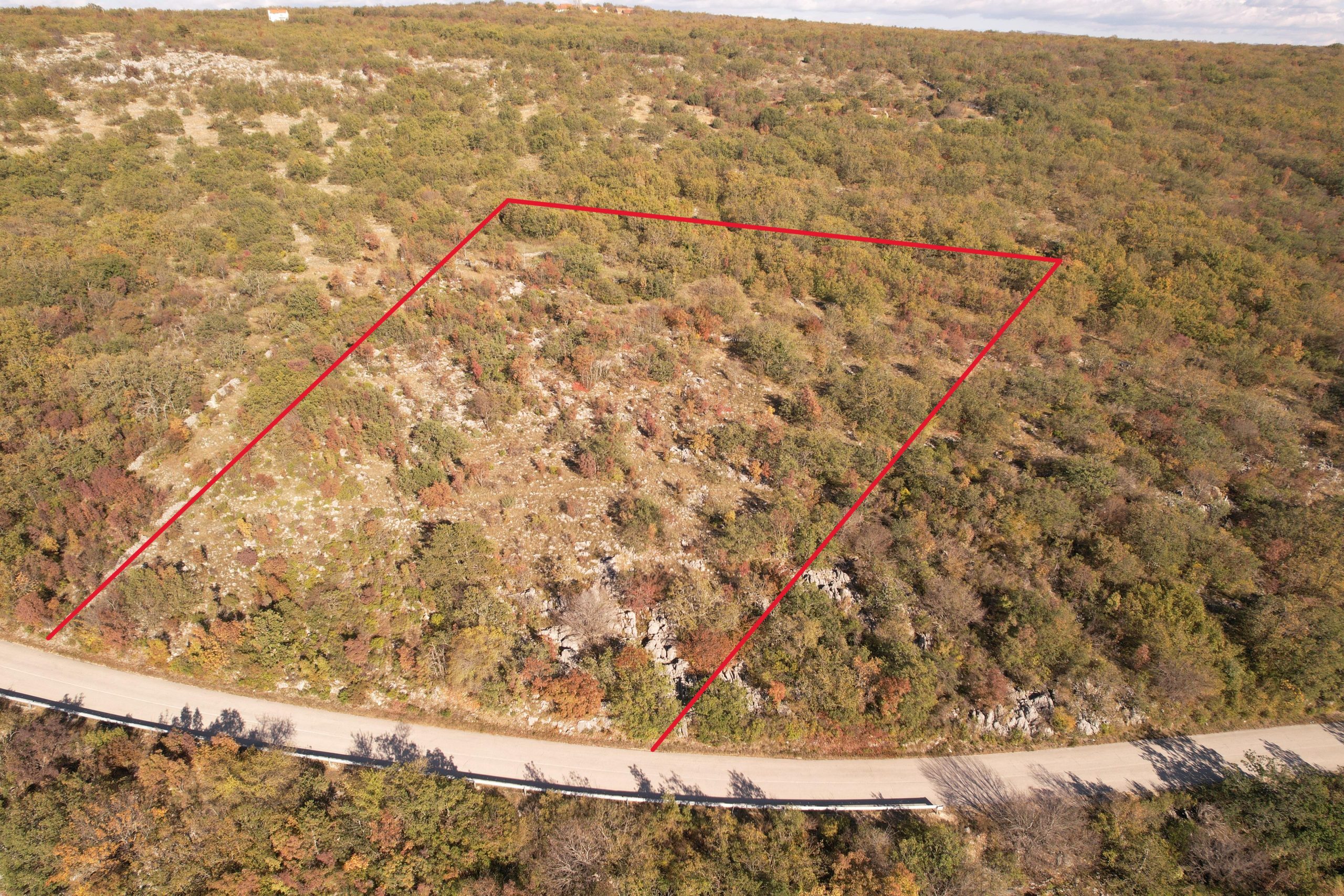 Atraktivno zemljište Crveno jezero, 5203 m2 Imotski – 2