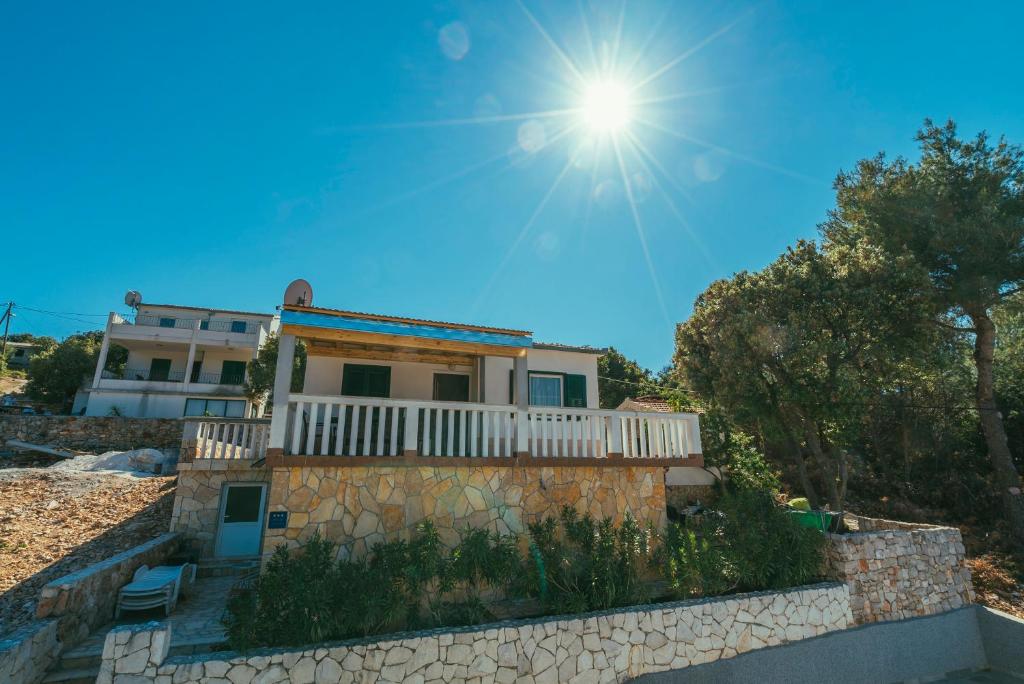 House, first row to the sea, Drvenik Veliki, 90.00 m2 – 12