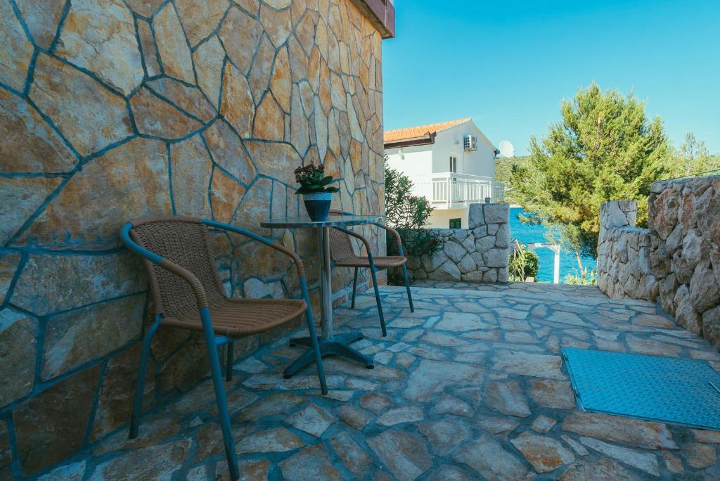 House, first row to the sea, Drvenik Veliki, 90.00 m2 – 18