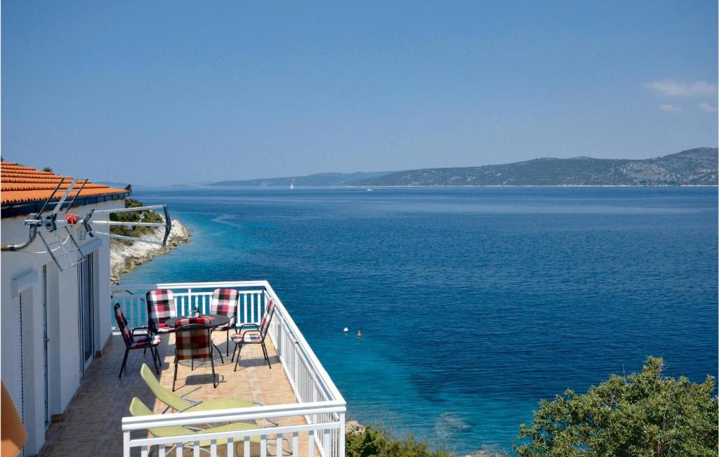 Idyllic house with garden Drvenik Veliki, first row to the sea! – 9