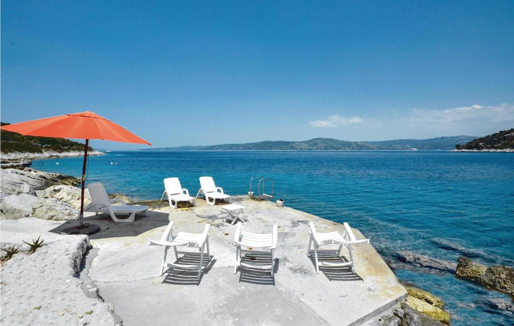 Idyllic house with garden Drvenik Veliki, first row to the sea! – 4