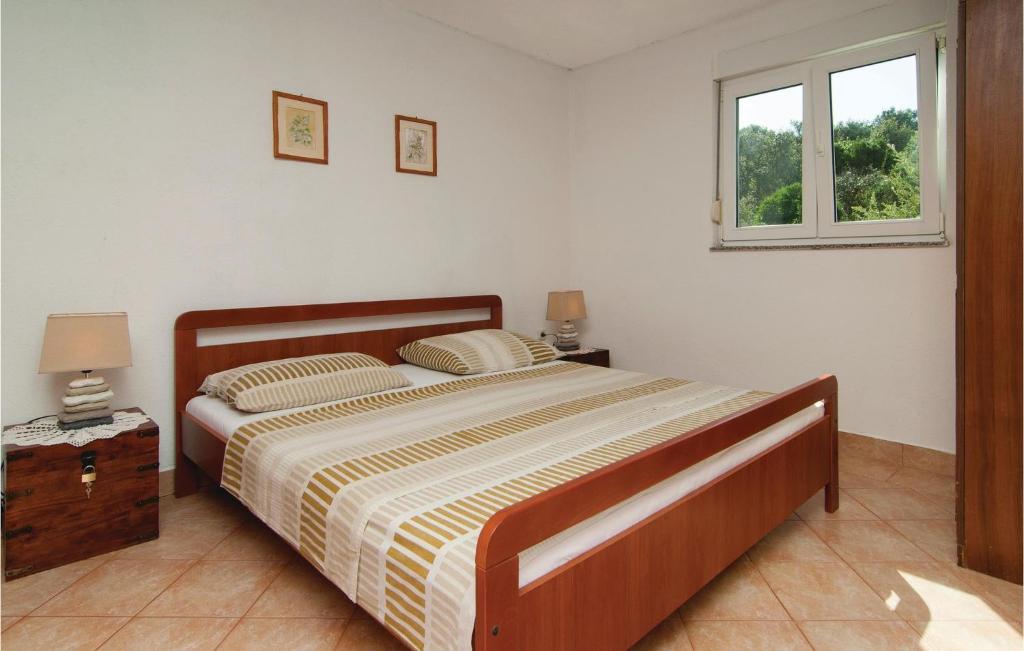 Idyllic house with garden Drvenik Veliki, first row to the sea! – 2