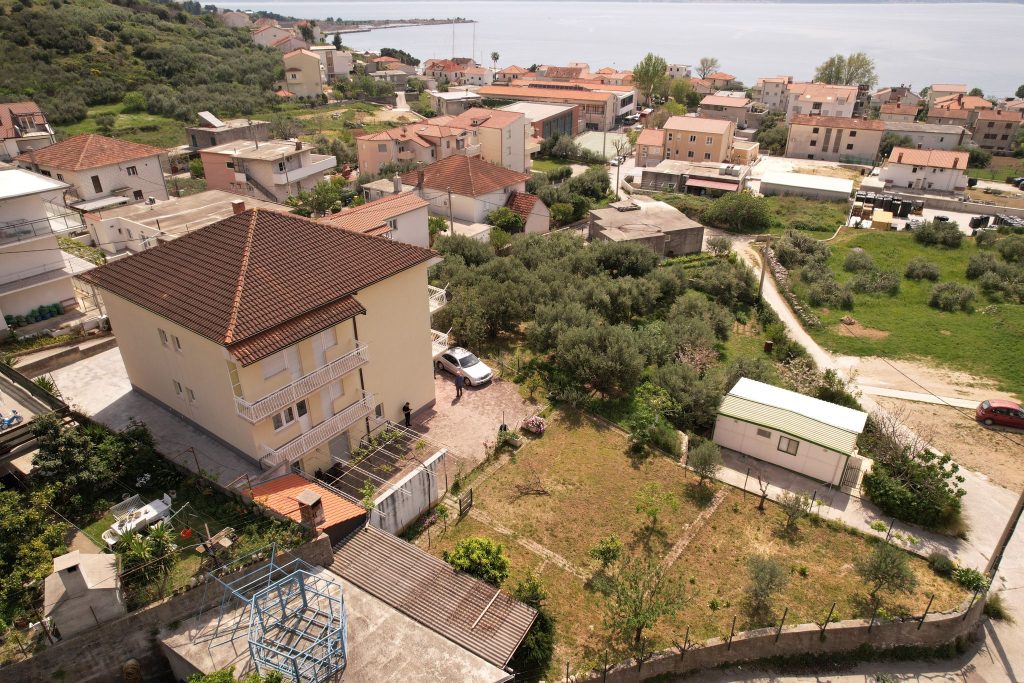 Villa with a large yard, 250m to the sea! – 5