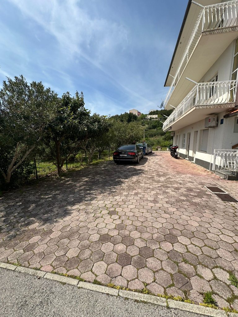 Villa with a large yard, 250m to the sea! – 10