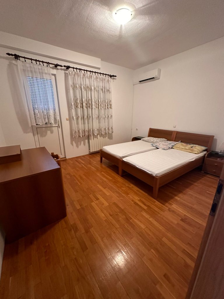 Villa with a large yard, 250m to the sea! – 13