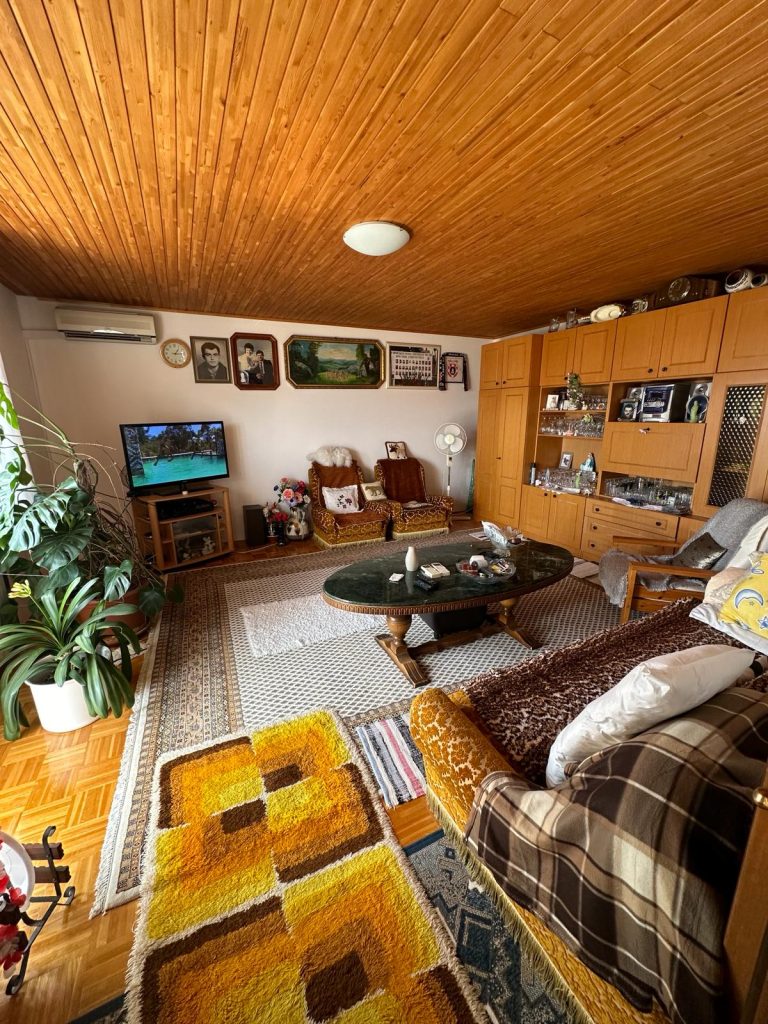 Villa with a large yard, 250m to the sea! – 17