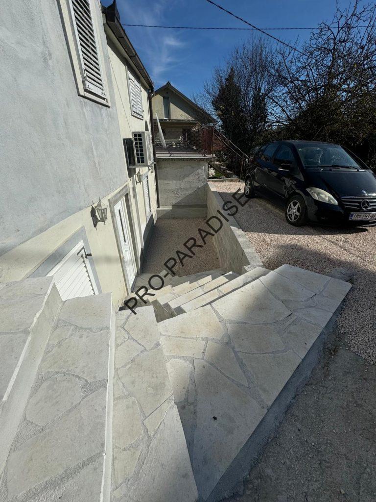 Kuća: Runović, 207.00 m2, prodaja – 9