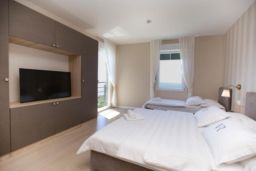 Beautiful house: Podstrana, 235.00 m2 + 2200m2 garden, for sale – 6