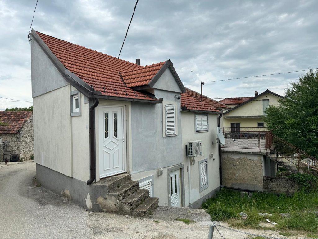 House: Runović, 70.00 m2, for sale – 1