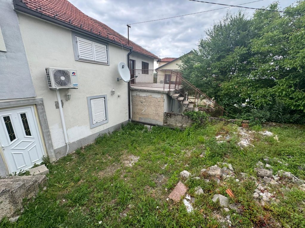 House: Runović, 70.00 m2, for sale – 14