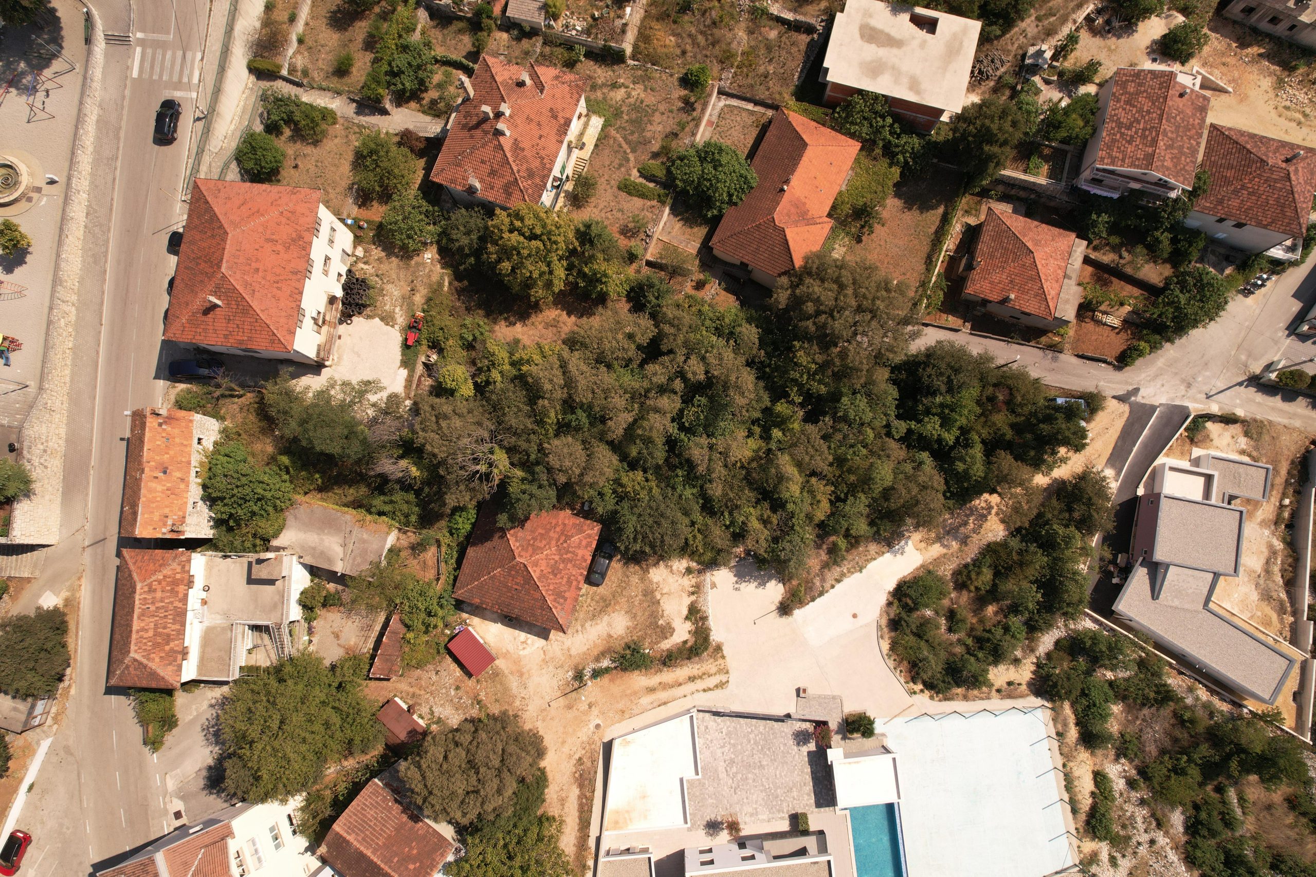 House + yard 500m2 + forest 1332m2, ideal location – Imotski – 8