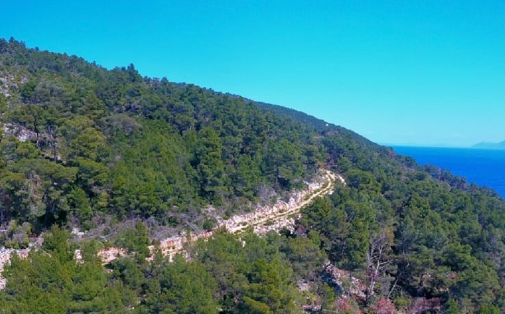 Atraktivno zemljište 90 000m2 – Hvar – 5