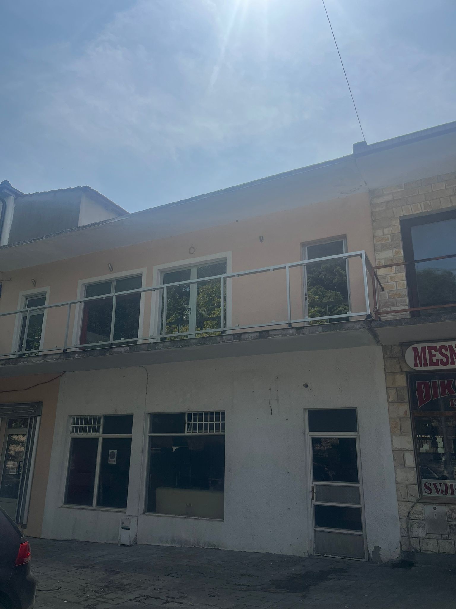 POSLOVNI PROSTOR ZA NAJAM – CENTAR IMOTSKOG, 140m2 * 2 – 2