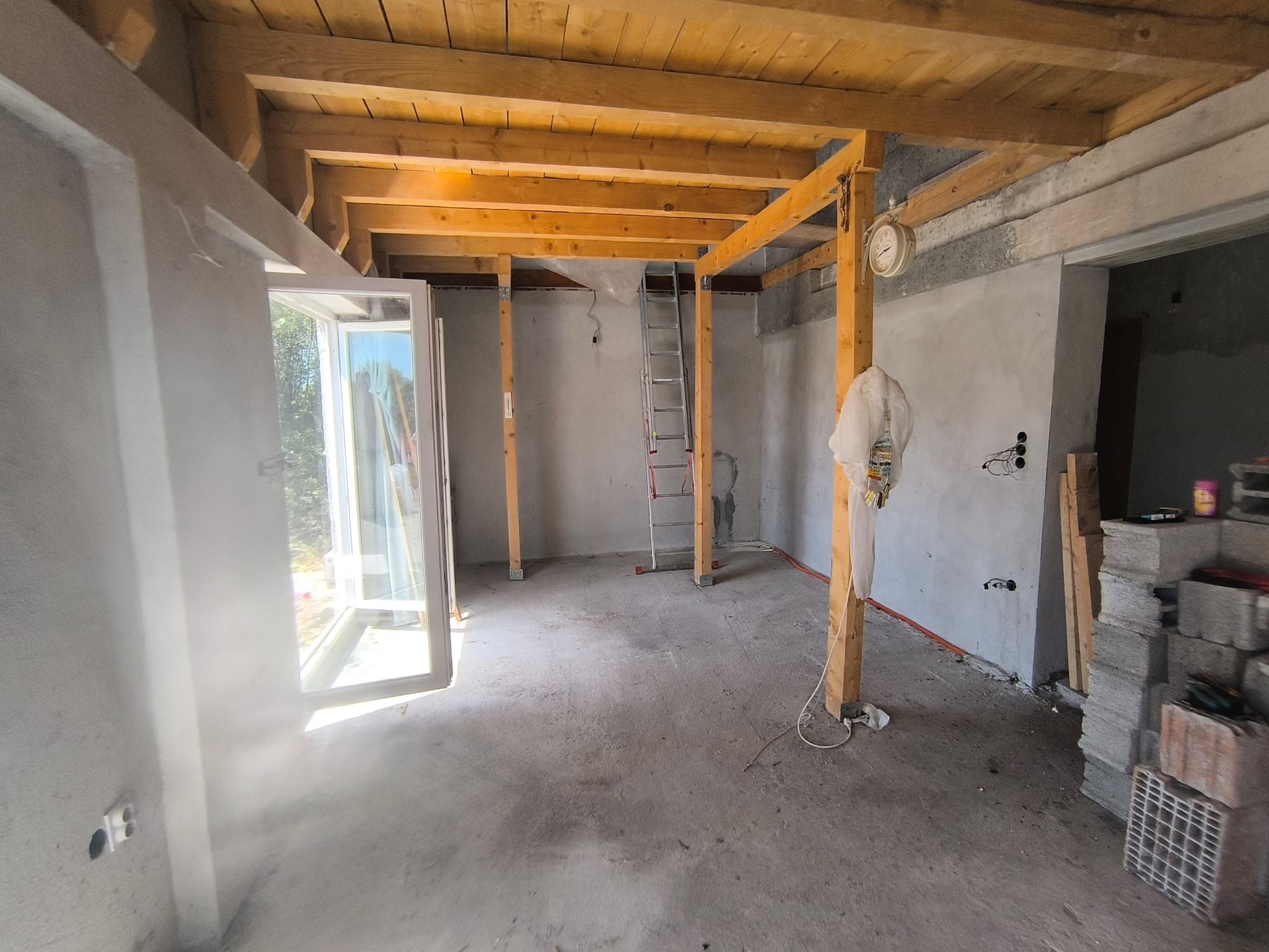 Kuća na odličnoj lokaciji (140m2) sa prostranim dvorištem (1196m2) – Imotski – 12