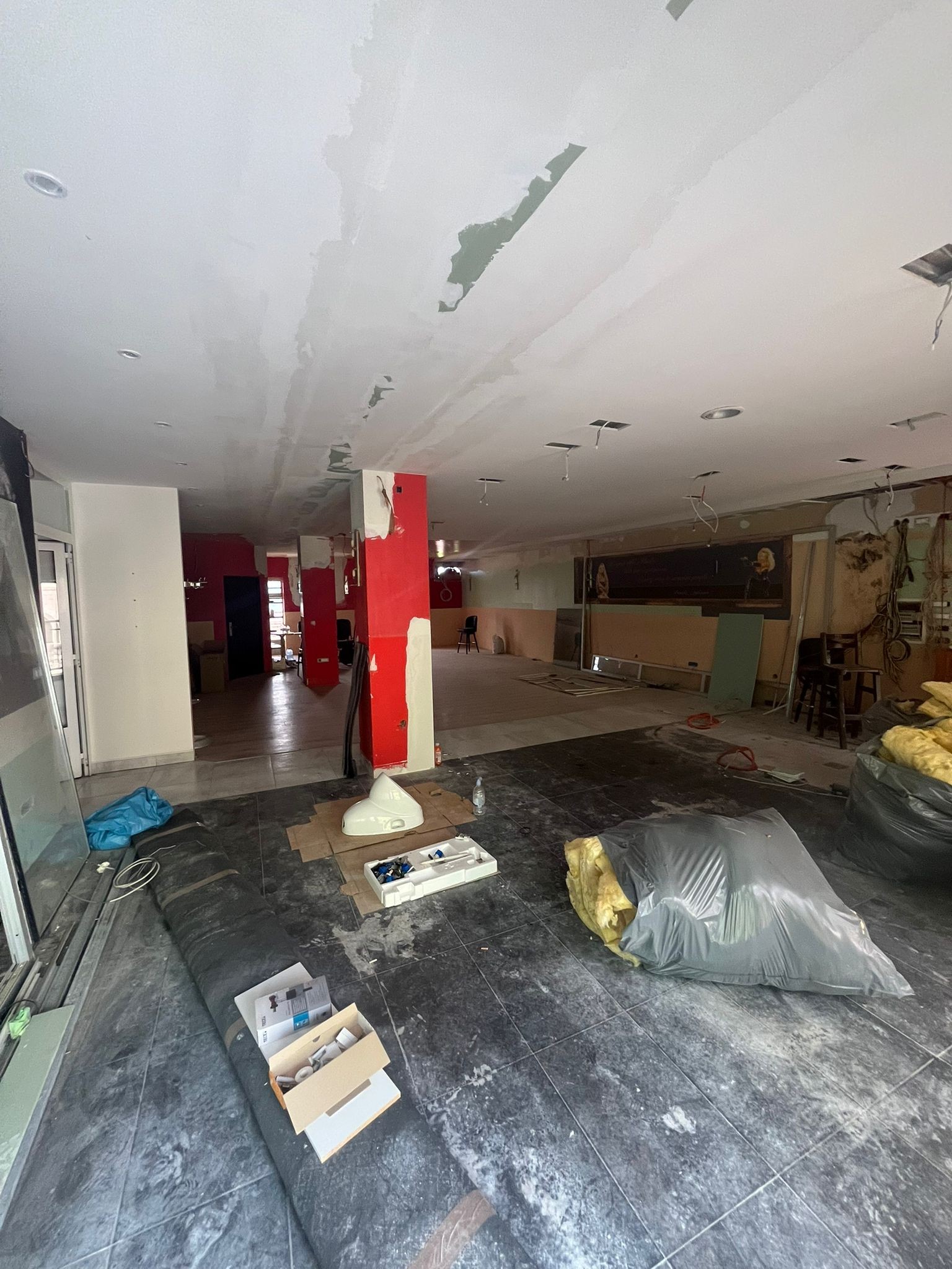 POSLOVNI PROSTOR ZA NAJAM – CENTAR IMOTSKOG, 140m2 * 2 – 12