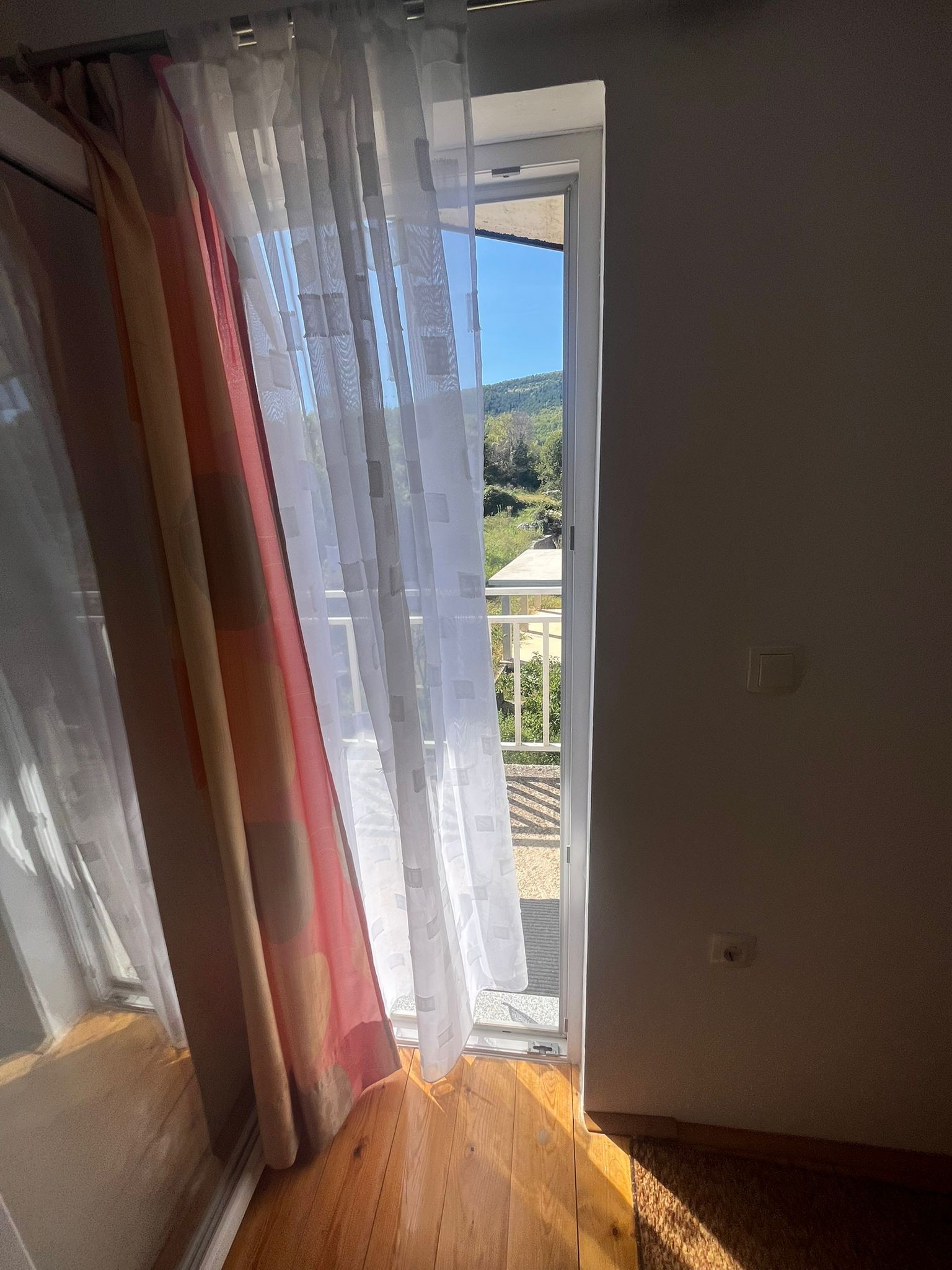 Kuća i zemljište – Runović (2 stana) – 27