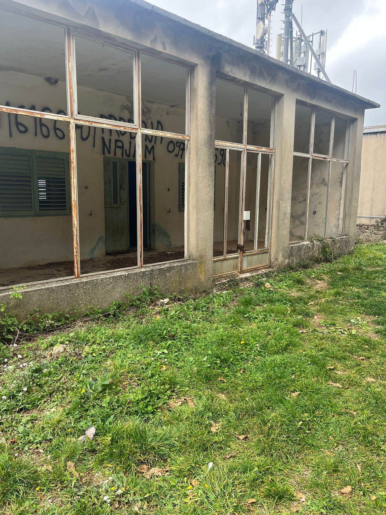 Kuća i zemljište – Proložac, Imotski – 11